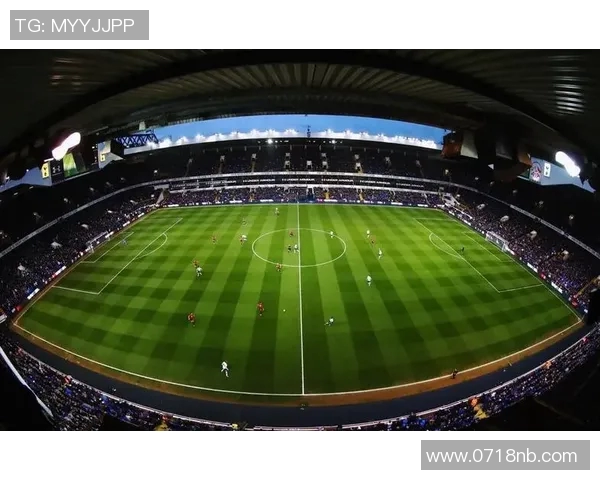 足球明星与球队风采展示全景图鉴带你领略绿茵场上的传奇与荣耀